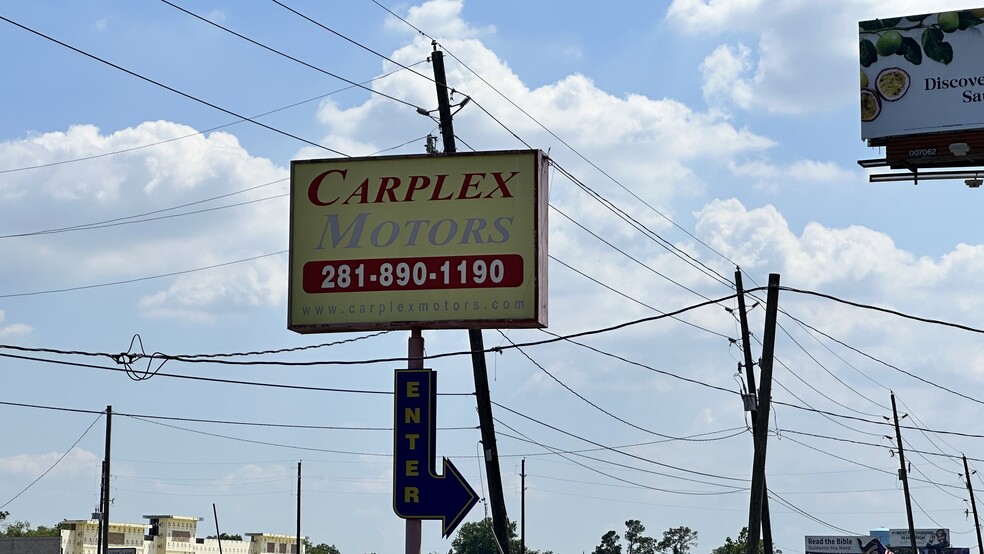 More Photos Of 8802 FM 1960 Rd, Houston Auto Dealership For Lease