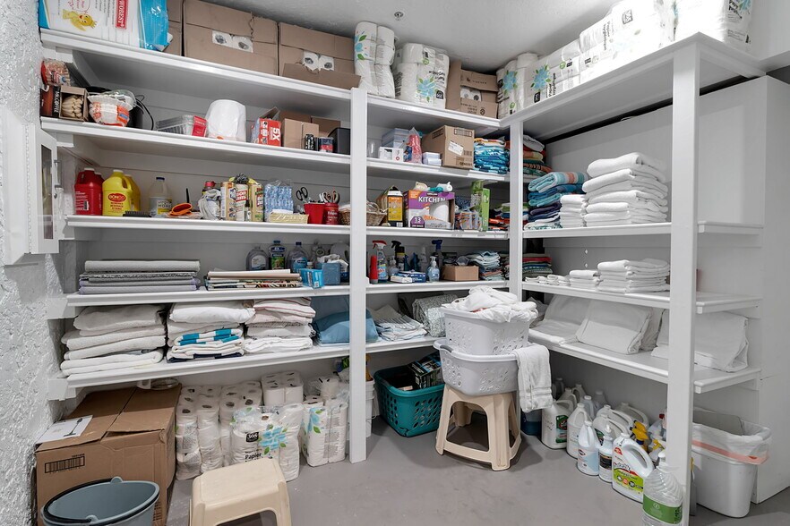 More Photos Of 5322 CALLE DE LA SIESTA, Sarasota Hospitality For Sale