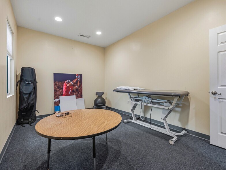 More Photos Of 149 New Leicester Hwy, Asheville Office For Sale