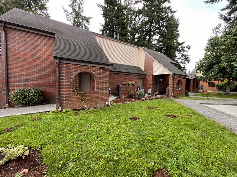 Primary Photo Of 11205-11307 NE 49th St, Vancouver Apartments For Sale