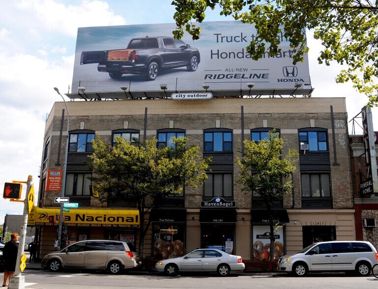 Primary Photo Of 195-199 Havemeyer St, Brooklyn Storefront Retail Office For Lease