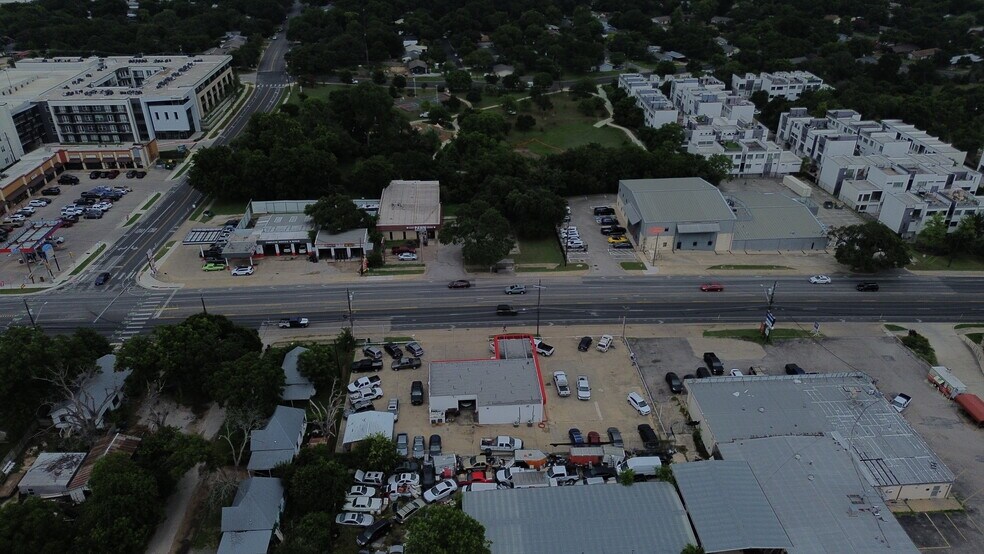 More Photos Of 4712 S Congress Ave, Austin Auto Dealership For Sale