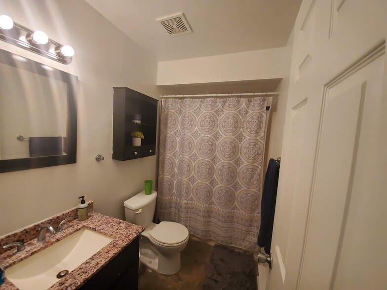 More Photos Of 20224 S Frankfort Square Rd, Frankfort Apartments For Sale