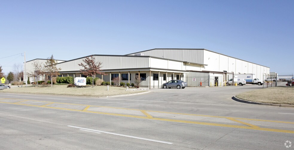 More Photos Of 1700 S Eastern Ave, Oklahoma City Unknown For Lease