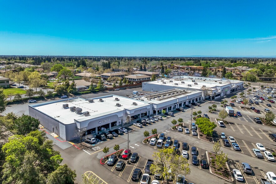 More Photos Of 4000-4130 Douglas Blvd, Roseville Unknown For Lease