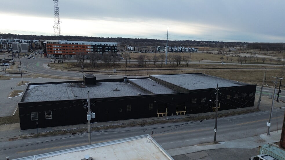 More Photos Of 1100 Cherry St, Des Moines Warehouse For Lease