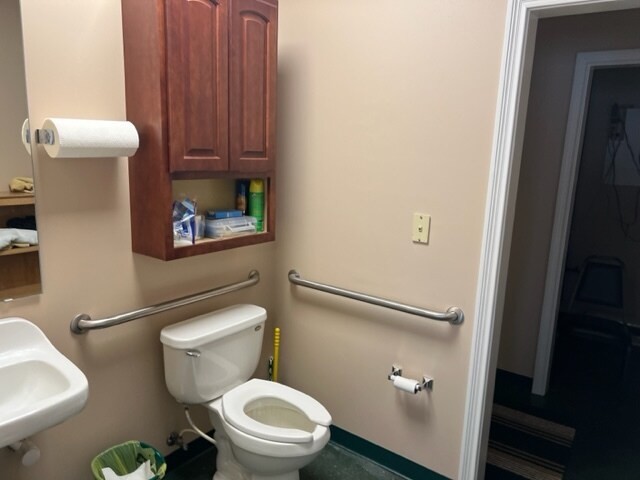 More Photos Of 840 S Martin Luther King Jr Blvd, Hamilton Warehouse For Lease