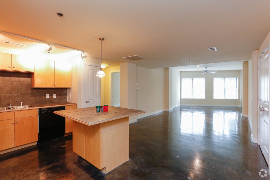 More Photos Of 120 N Cedar St, Charlotte Apartments For Lease