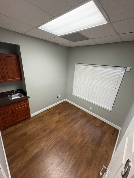More Photos Of 9066 Cypress Green Dr, Jacksonville Medical For Sale