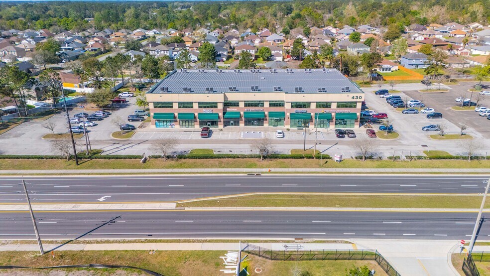 More Photos Of 430 College Dr, Middleburg Medical For Sale