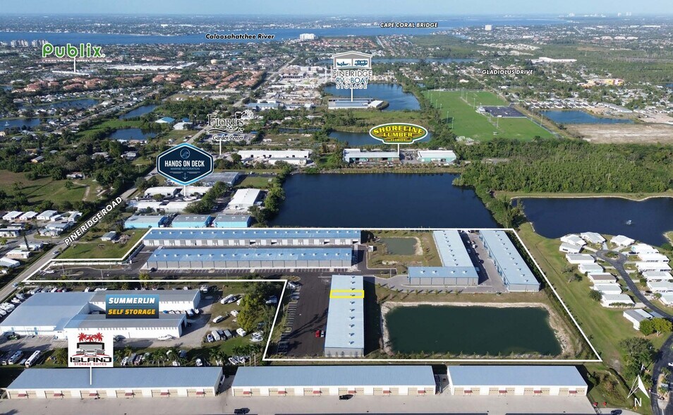 More Photos Of 16261 Pine Ridge Rd, Fort Myers Warehouse For Lease