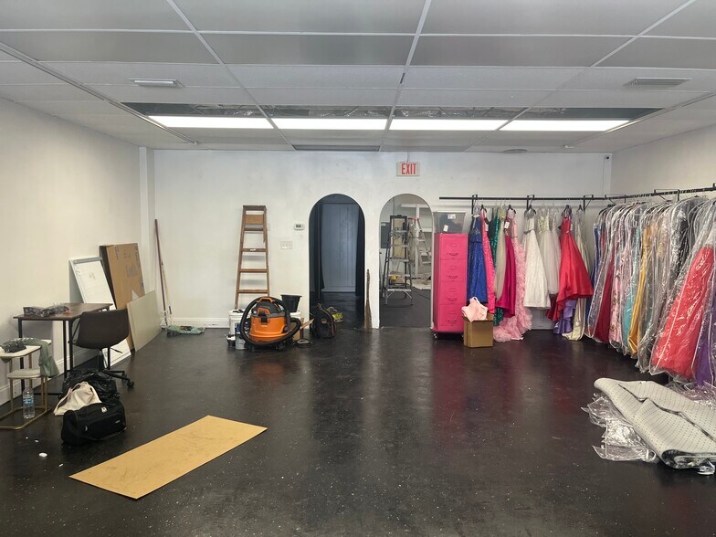 More Photos Of 417 Canal St, New Smyrna Beach Storefront Retail Office For Sale