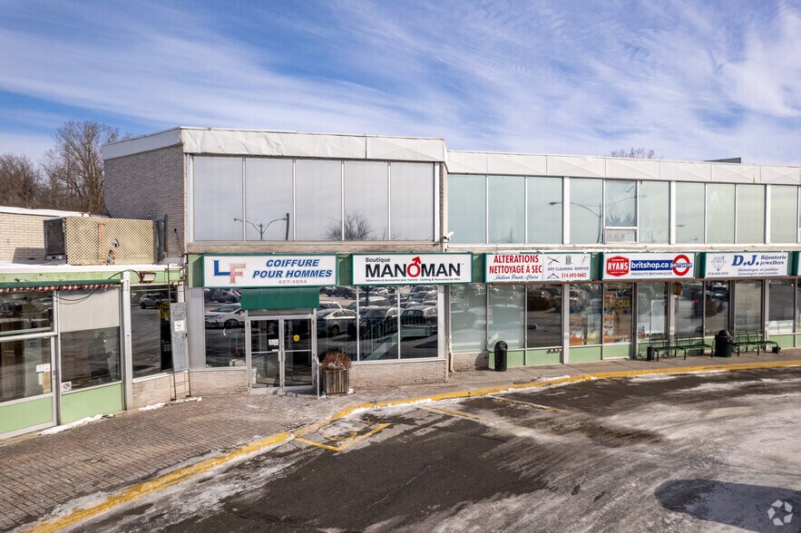 More Photos Of 245-325 Boul Saint-Jean, Pointe-claire Storefront Retail Office For Lease
