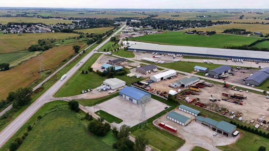 More Photos Of 550 G St NE, Walford Warehouse For Lease