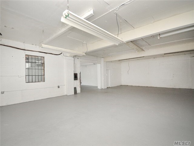 More Photos Of 3 Secatoag Ave, Port Washington Coworking Space