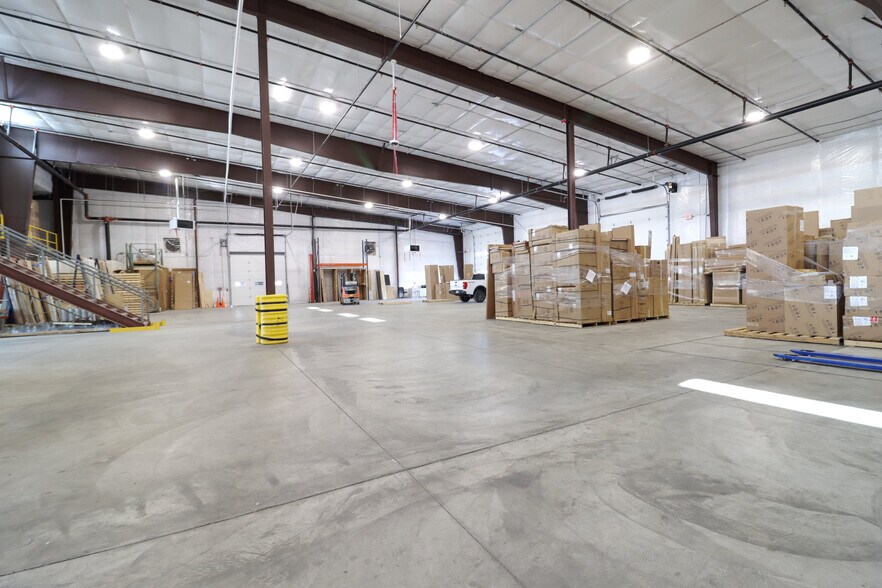 More Photos Of 6987 Rickenbacker Rd, Loveland Warehouse For Sale