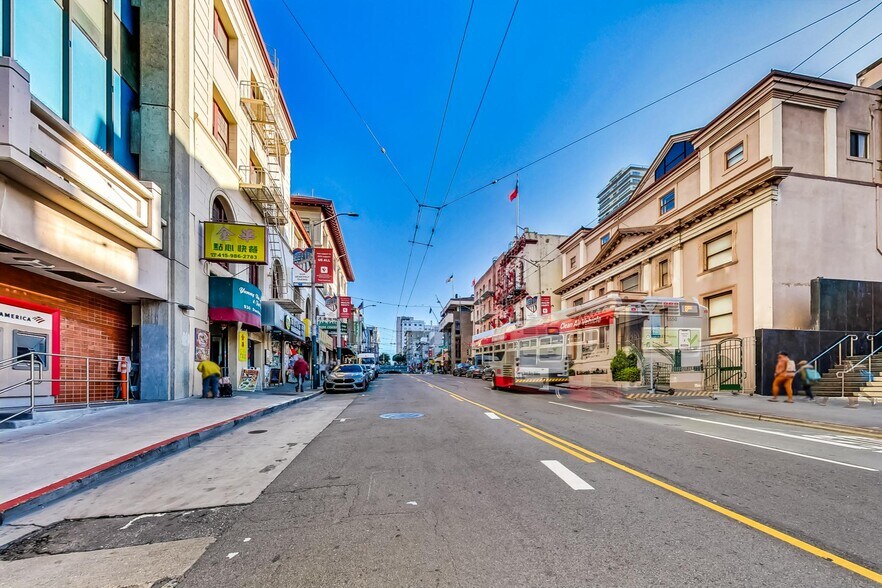 More Photos Of 950 Stockton St, San Francisco Office For Sale