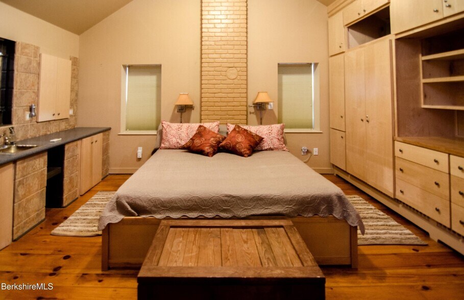 More Photos Of 4 Main St, West Stockbridge Apartments For Sale