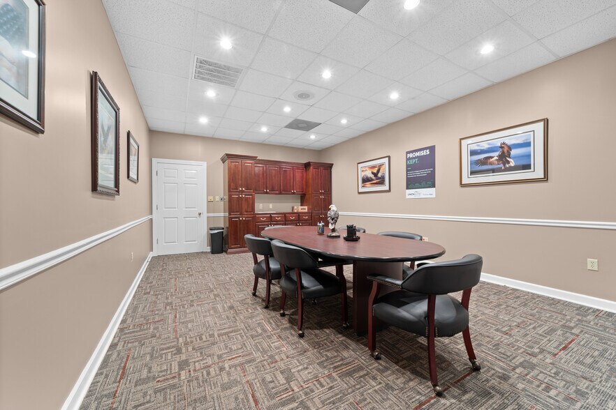 More Photos Of 824 S Dekalb St, Shelby Medical For Sale