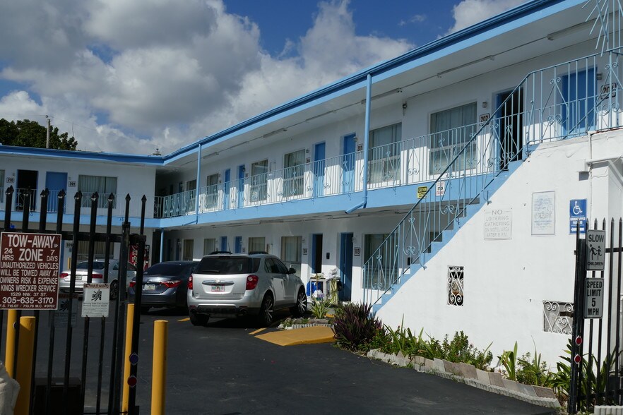5940 Biscayne Blvd, Miami, FL 33137 Motel For Sale