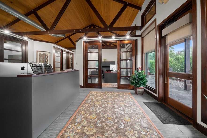 More Photos Of 5830 W Gulf To Lake Hwy, Crystal River Office For Sale