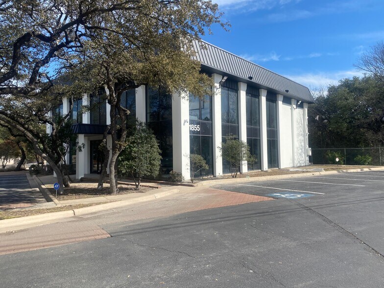 More Photos Of 11855 Research Blvd, Austin General Retail For Sale