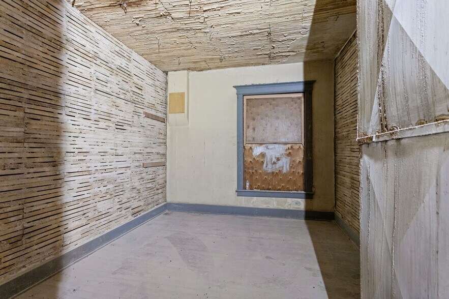 More Photos Of 844-846 N G Ave, Douglas Storefront Retail Residential For Sale