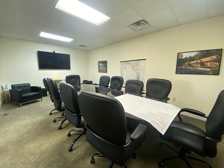 More Photos Of 3669 N Peachtree Rd, Atlanta Office For Lease