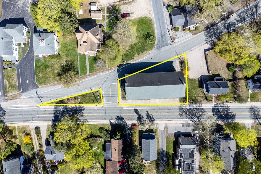 More Photos Of 1081 Main St, Hopkinton Freestanding For Sale
