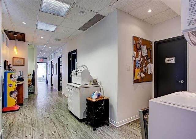 More Photos Of 15700 Boul Gouin O, Montréal Office For Sale