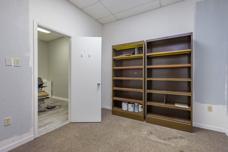 More Photos Of 5701 Overseas Hwy, Marathon Medical For Sale