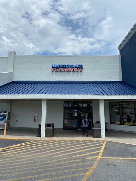 More Photos Of 1448 E Main St, Rock Hill Storefront For Lease