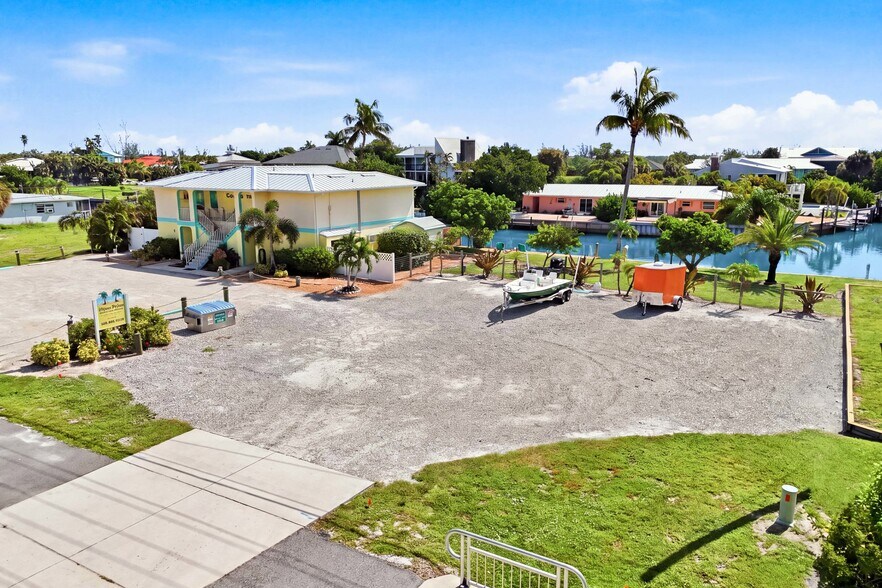 More Photos Of 3226 Stringfellow Rd, Saint James City Apartments For Sale