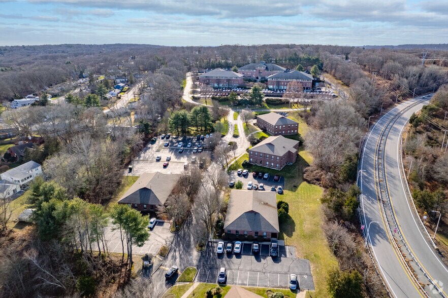 More Photos Of 300 Centerville Rd, Warwick Medical For Lease