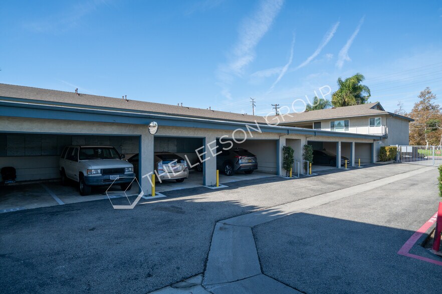 More Photos Of 365 W Wilson St, Costa Mesa Apartments For Sale