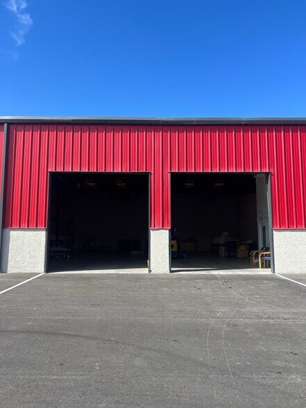 More Photos Of 4540 Arville St, Las Vegas Unknown For Lease