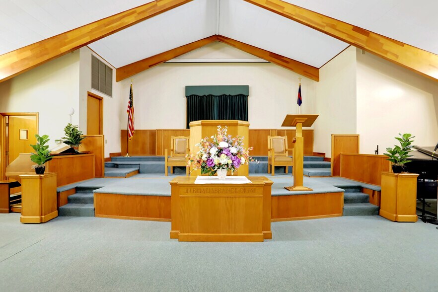 More Photos Of 1792 N Parkway, Memphis Religious Facility For Sale