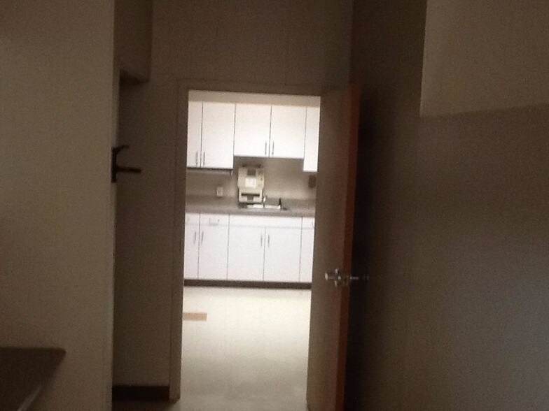 More Photos Of 513 Ridge Rd, Munster Medical For Lease