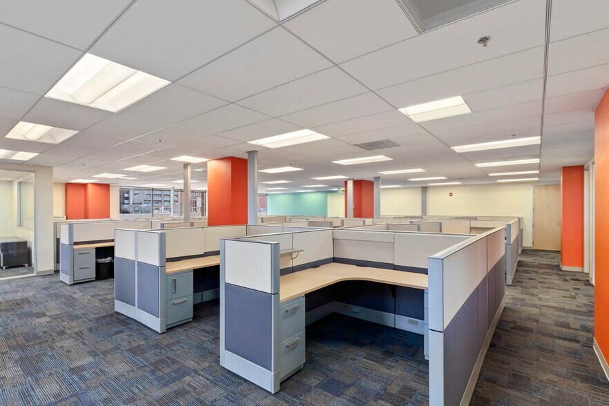 More Photos Of 47 W 200 S, Salt Lake City Office For Lease