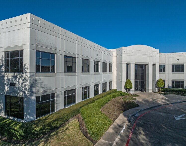 More Photos Of 8101 W Sam Houston Pky S, Houston Office For Sale