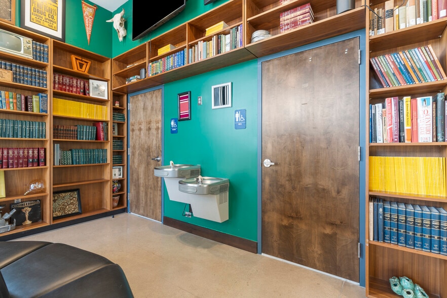 More Photos Of 621 S Kenosha Ave, Tulsa Auto Repair For Sale