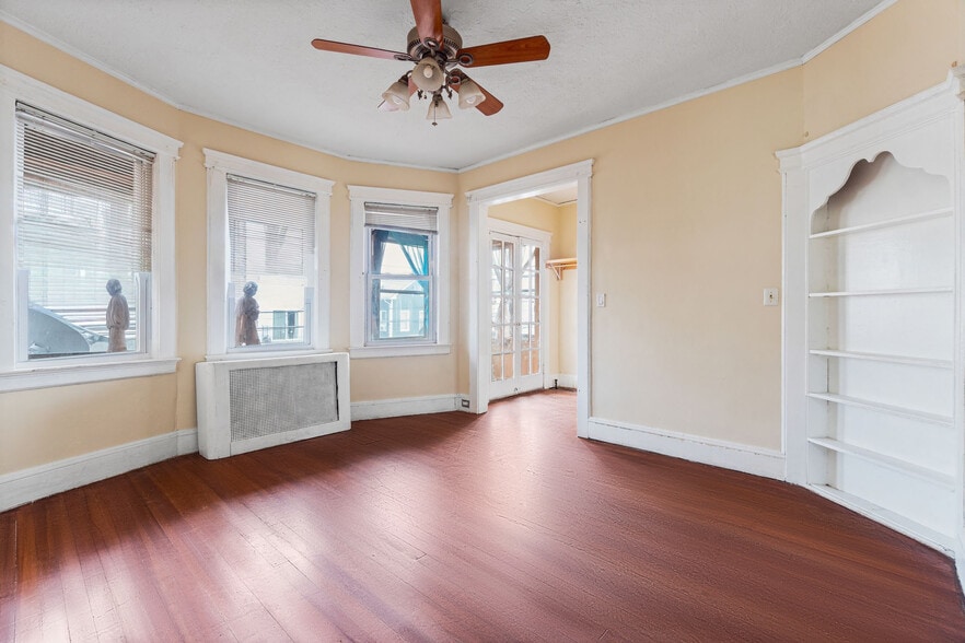 More Photos Of 109 Orchard St, Elizabeth Multifamily For Sale