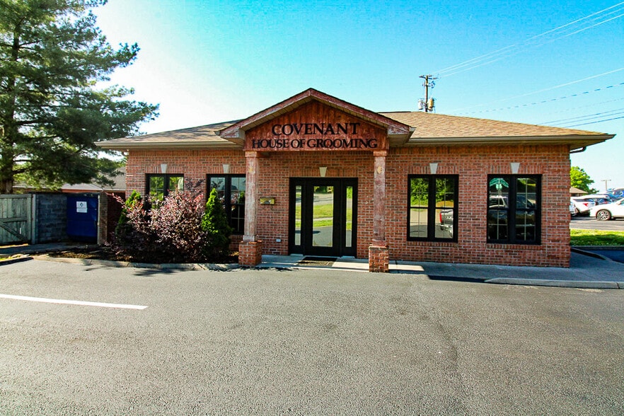 Primary Photo Of 5317 Stanton Rd, Knoxville Medical For Sale