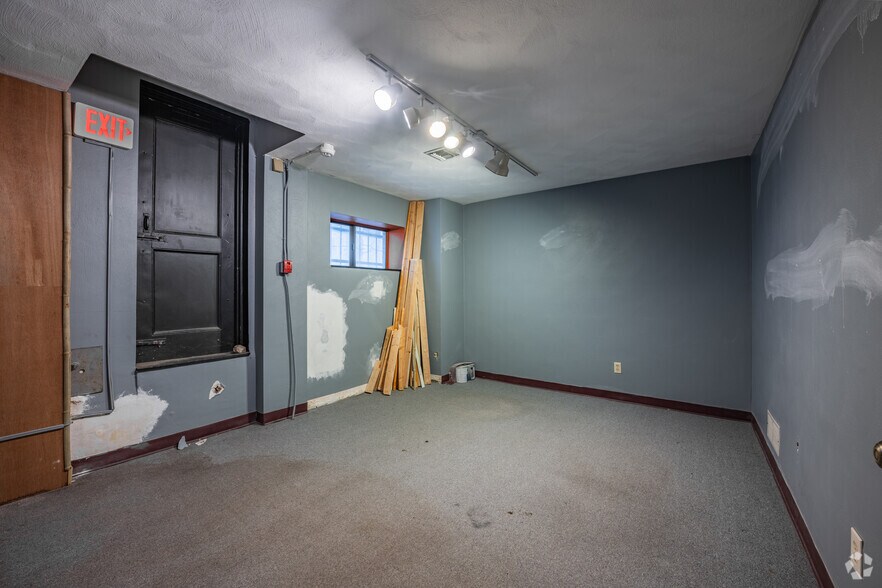 More Photos Of 816 5th Ave, Pittsburgh Office For Lease