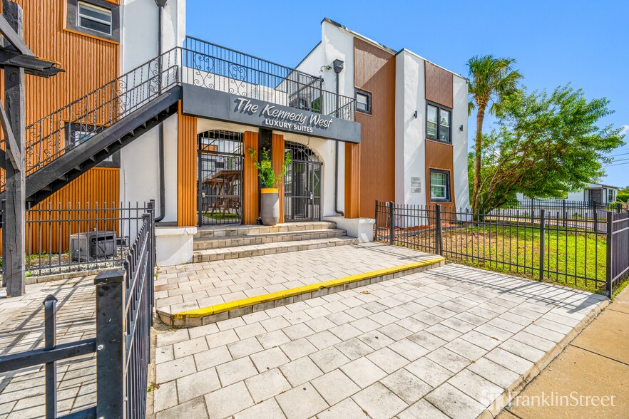 More Photos Of 4201-4207 W North A St, Tampa Apartments For Sale