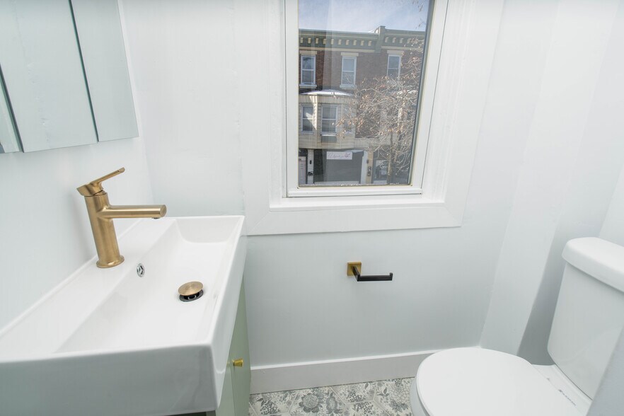 More Photos Of 6319 Germantown Ave, Philadelphia Office Residential For Sale