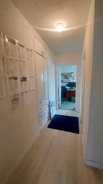 More Photos Of 1413 N La Brea Ave, Inglewood Restaurant For Sale