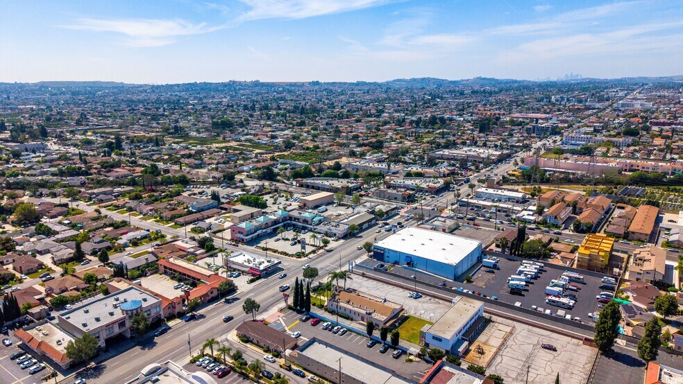 More Photos Of 8614 Valley Blvd, Rosemead Light Distribution For Sale