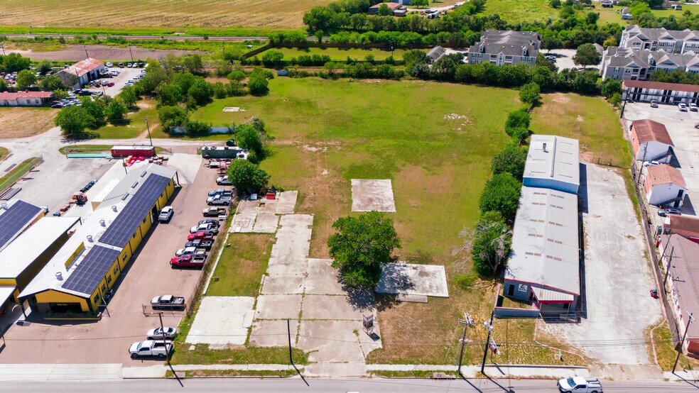 More Photos Of 3105 Houston Hwy, Victoria Land For Sale