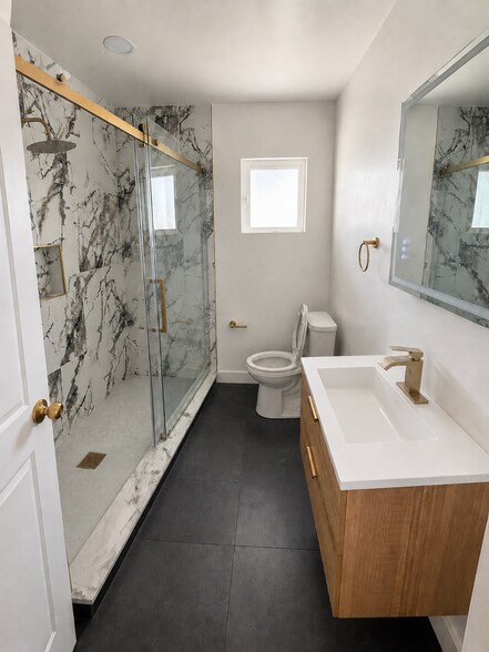 More Photos Of 1109 S Spruce St, Montebello Apartments For Sale